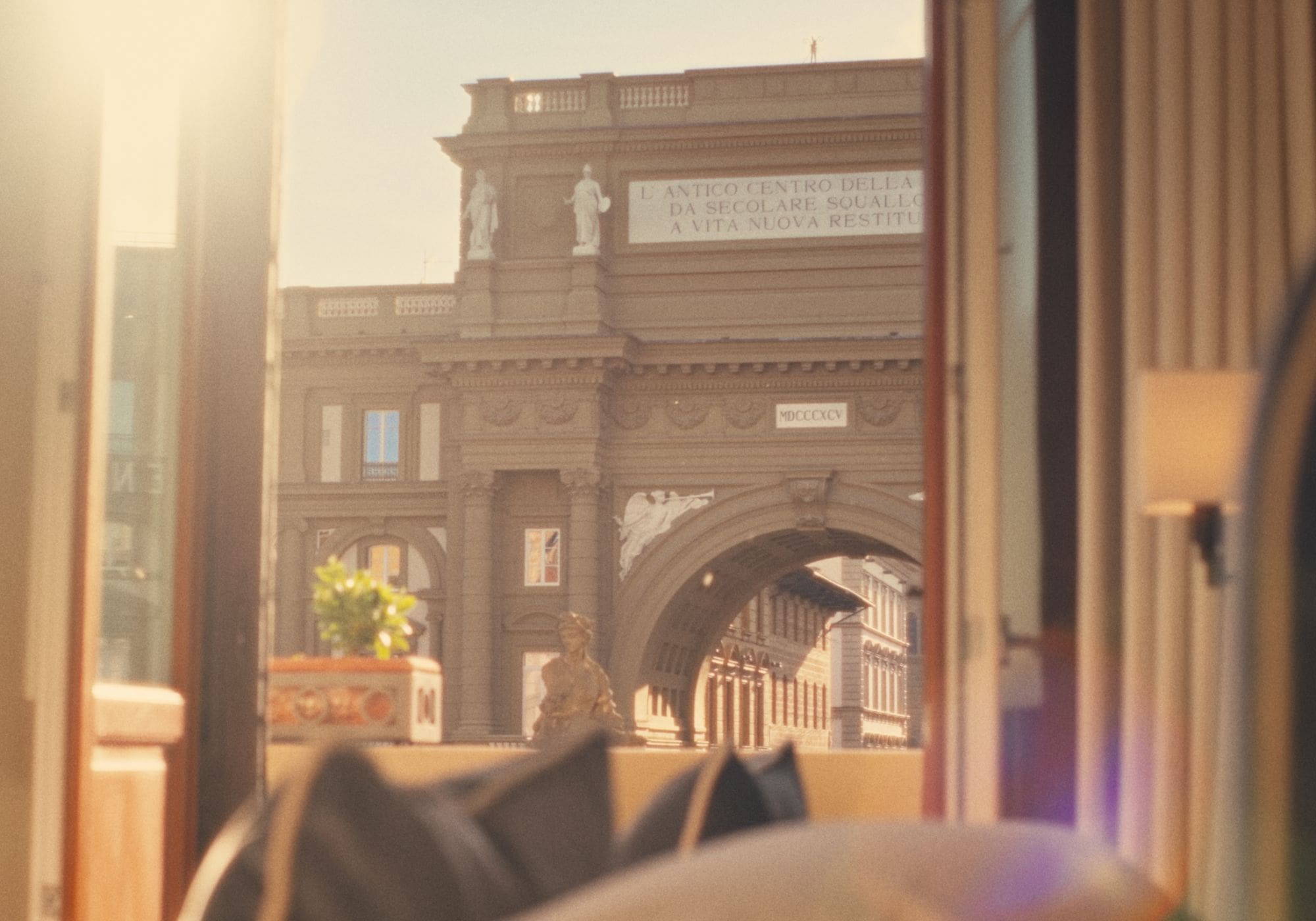 Suite with a Piazza della Repubblica views in Florence at Hotel Savoy