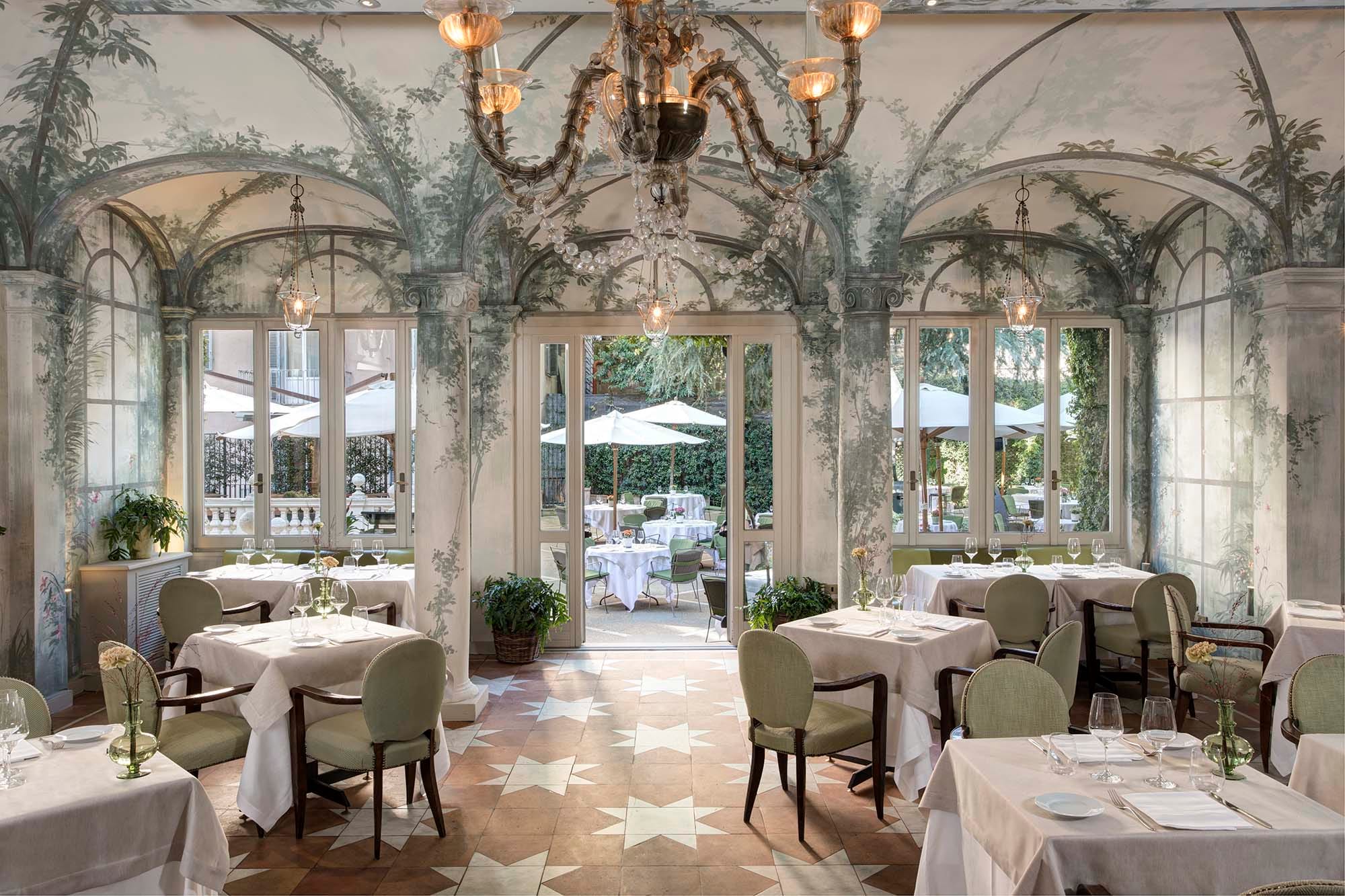 Hotel de Russie: 5-Star Luxury Hotel in Rome
