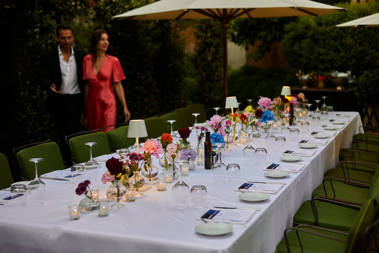 Luxury private dinner party at Le Jardin de Russie in Rome