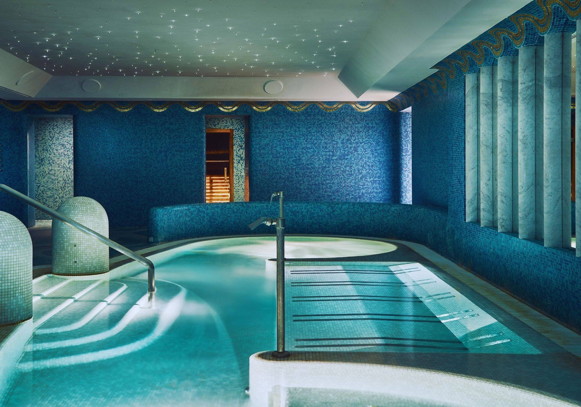 A saltwater hydro pool, Irene Forte Spa - Luxury hotel with spa in Rome